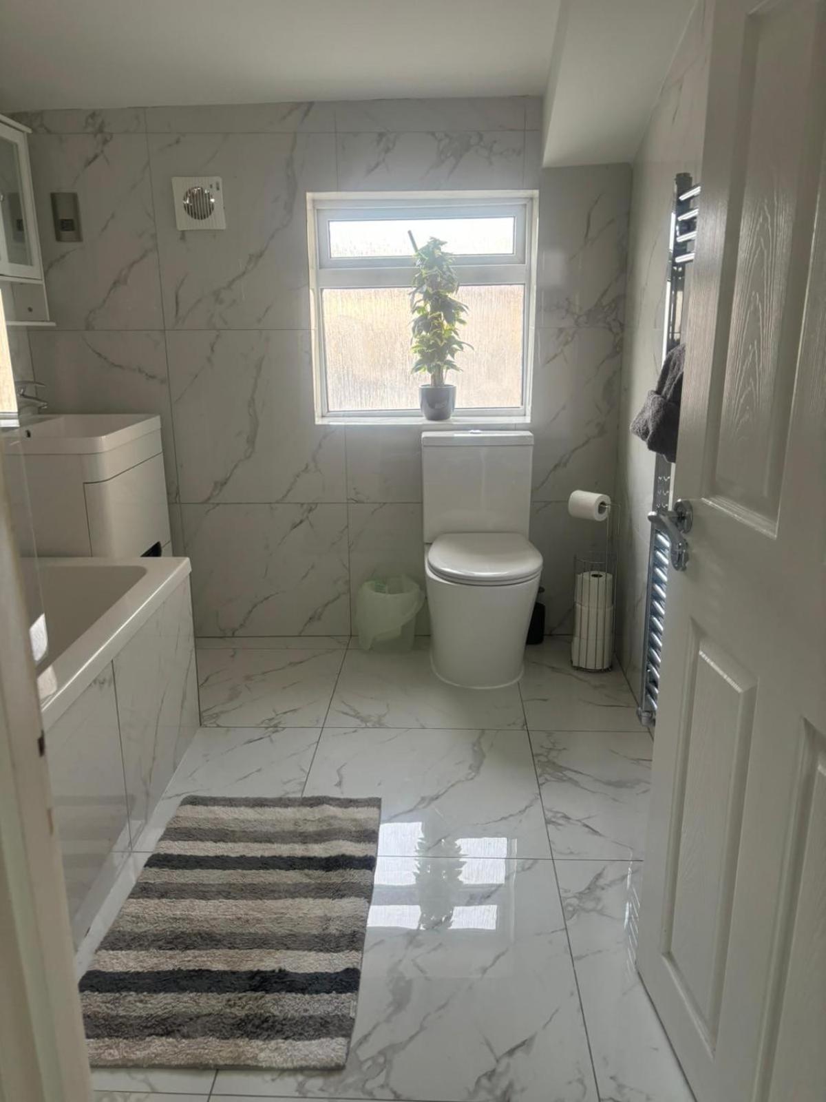 Eejs Modern London 3 Bed Flat Near Crystal Palace Stadium - Great Transport Links Norwood Kültér fotó